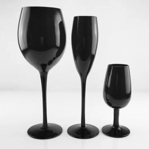 Verres de table Songui Noir loué par lot de 3 ( eau, vin et champagne)