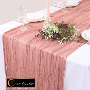 Chemins de table fluide tendance